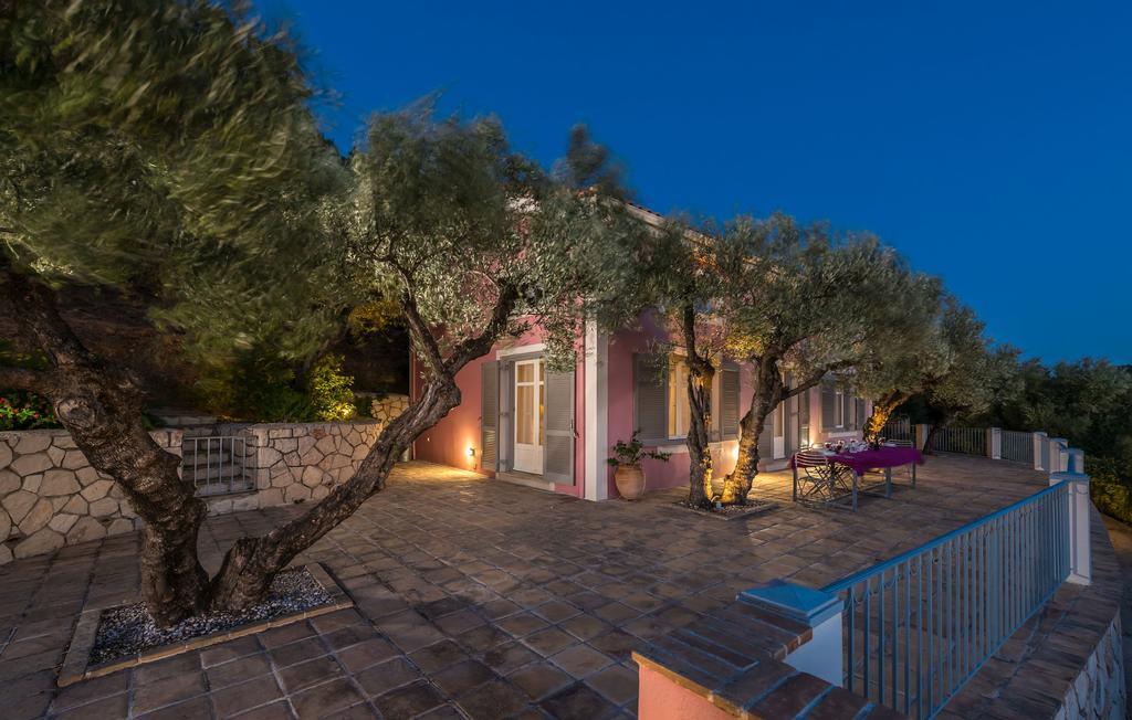 Villa Oliva, In A Serene Location & Private Pool, By Zantewize Akrotiri  Bagian luar foto