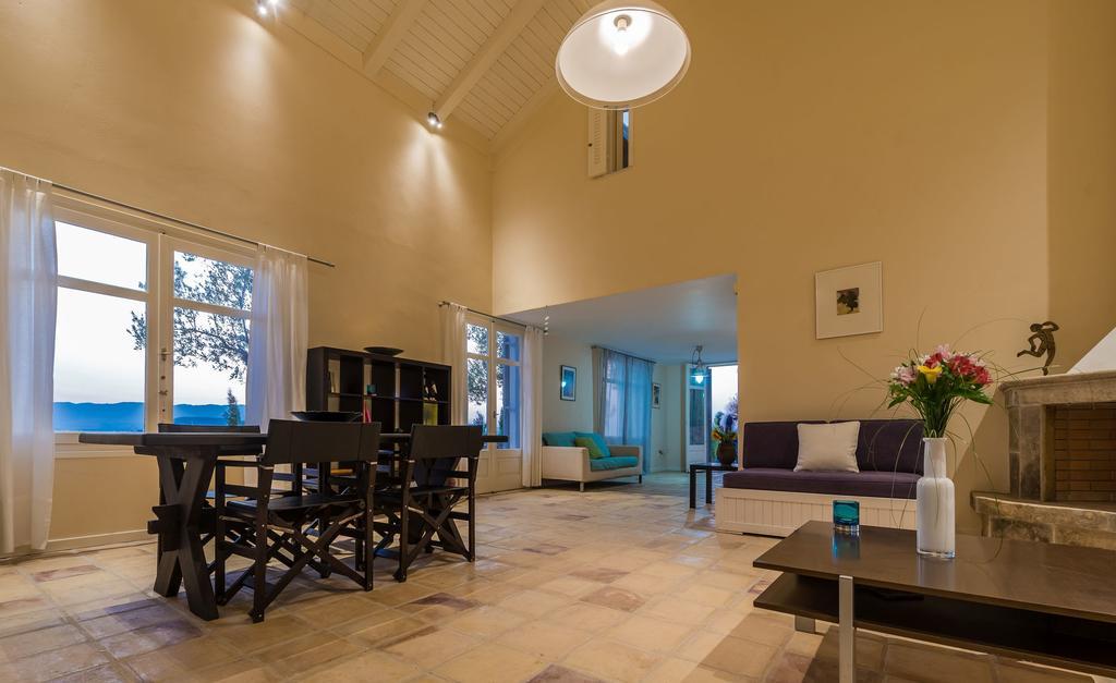 Villa Oliva, In A Serene Location & Private Pool, By Zantewize Akrotiri  Bagian luar foto