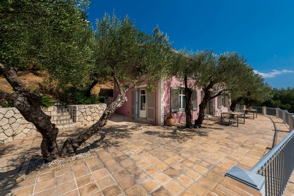 Villa Oliva, In A Serene Location & Private Pool, By Zantewize Akrotiri  Bagian luar foto